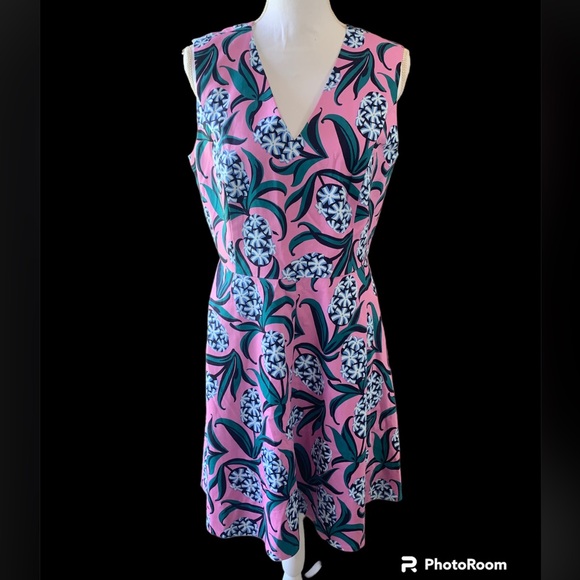 Draper James Dresses & Skirts - Draper James Hyacinth Floral Love Circle Dress Size 10